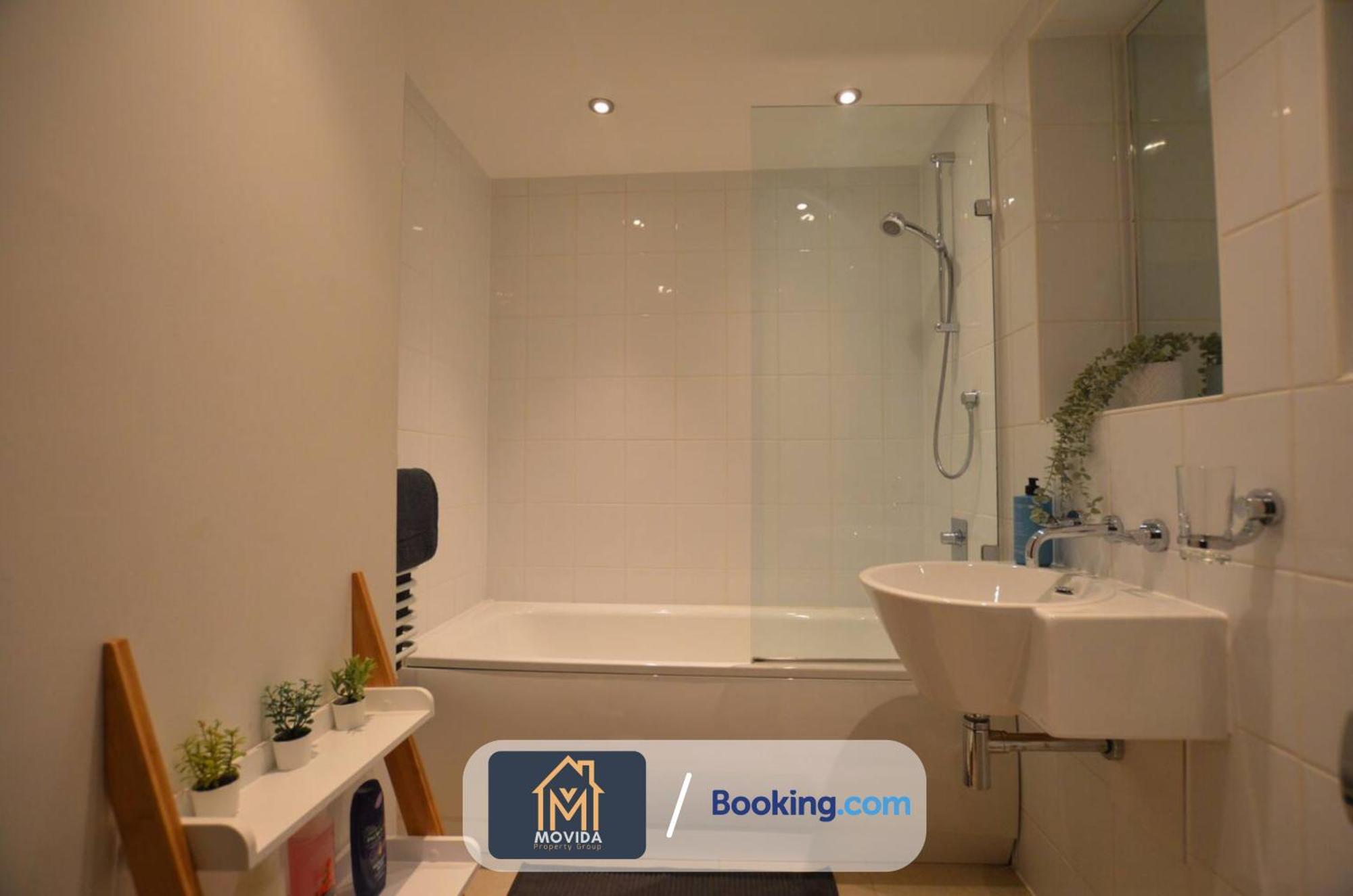 Lgi Stunning 1 Bedroom Apartment By Movida Property Group Short Lets & Serviced Accommodation Leeds  Exterior foto